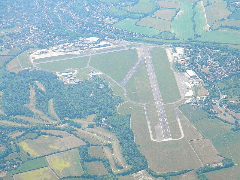 File:London-Biggin Hill-Airport-2011.jpg