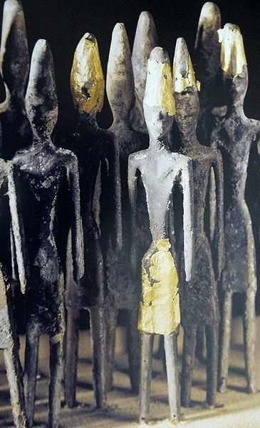 File:Phoenician statuettes.jpg