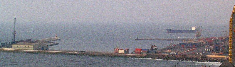 File:Puerto de Antofagasta.jpg