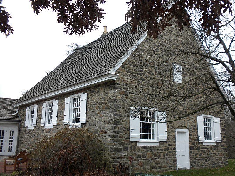 File:RadnorFriendsMeetinghouse.jpg