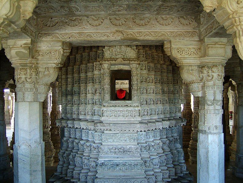 File:Ranakpur-Jain-Marble-Temple-main-Shrine-Apr-2004-00.JPG