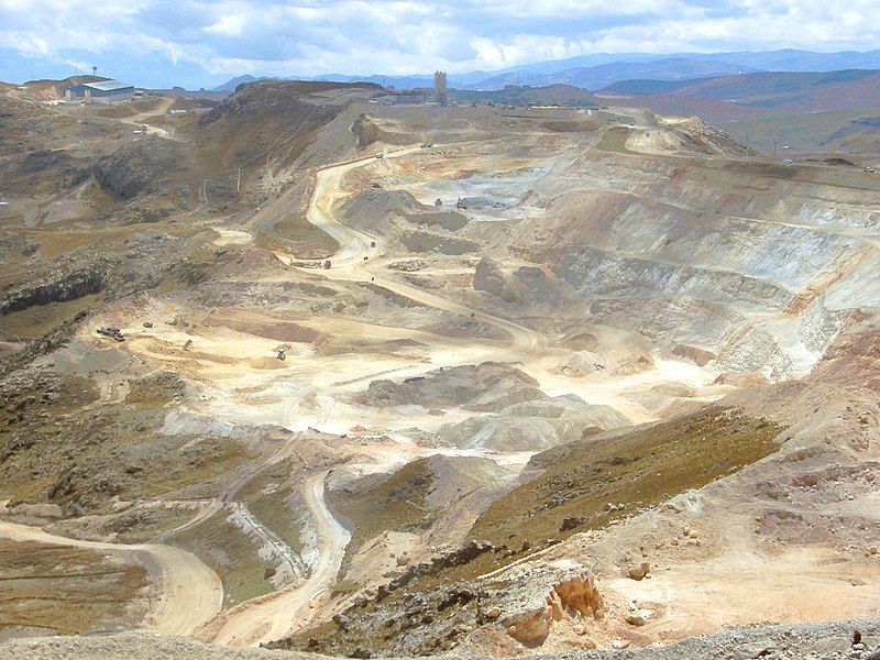 File:Yanacocha-Goldmine.jpg