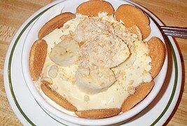 Homemade banana pudding