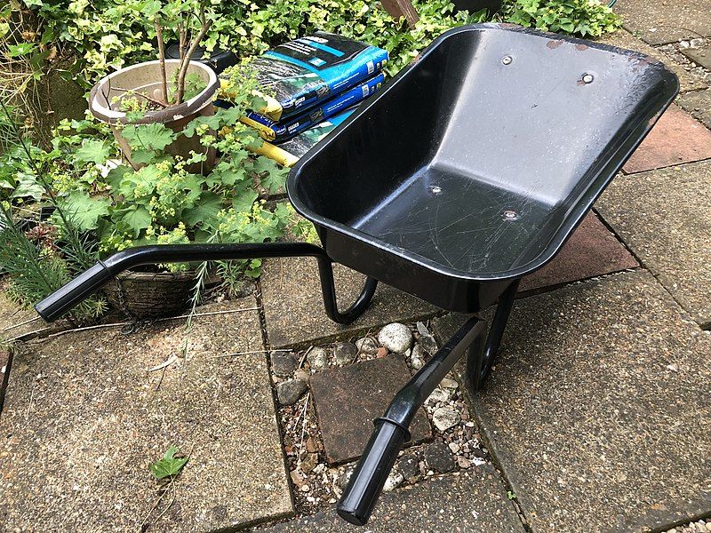 File:Black wheelbarrow.jpg