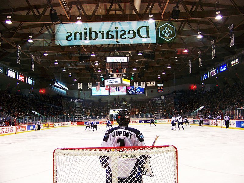 File:Colisée Rimouski 2007.jpg