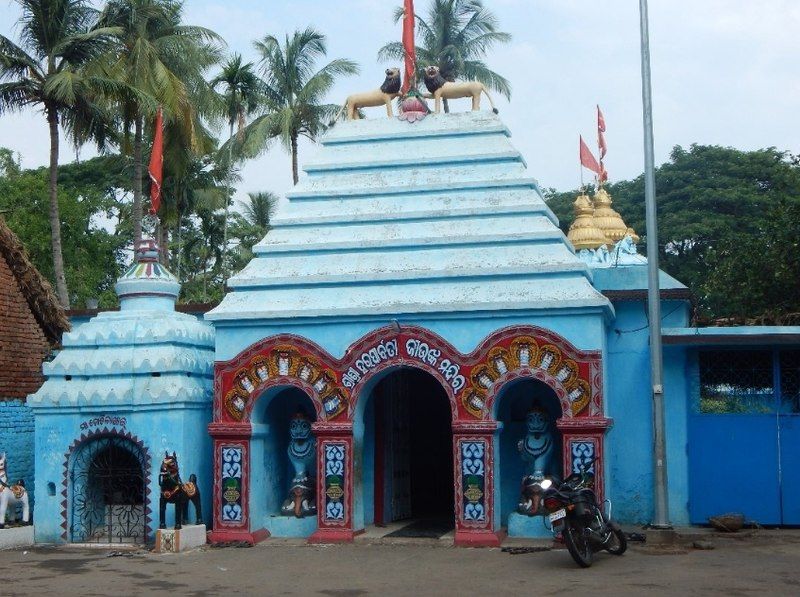 File:Harparbati Temple, Pattamundai.jpg