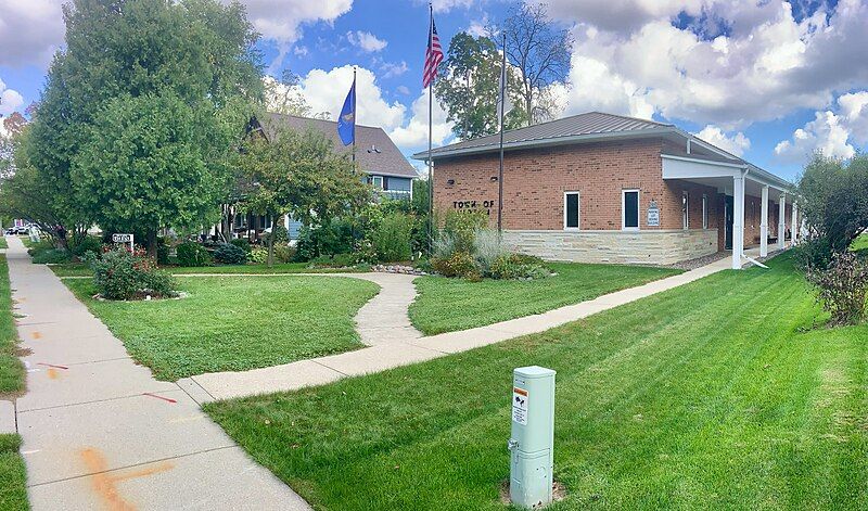 File:Merton Town Hall.jpg