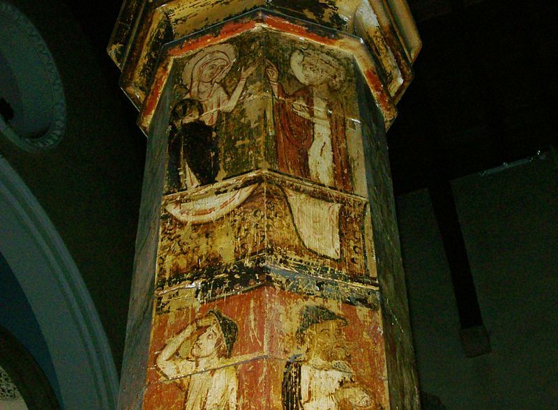 File:Painted pillar, Faversham.JPG