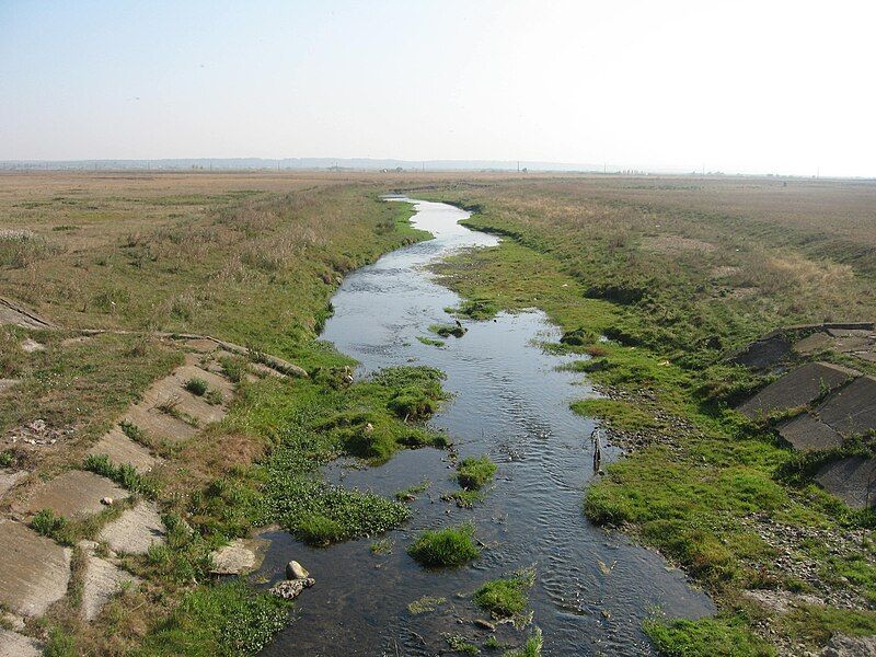 File:Pozen River.jpg