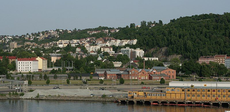 File:Sørenga Oslo.jpg