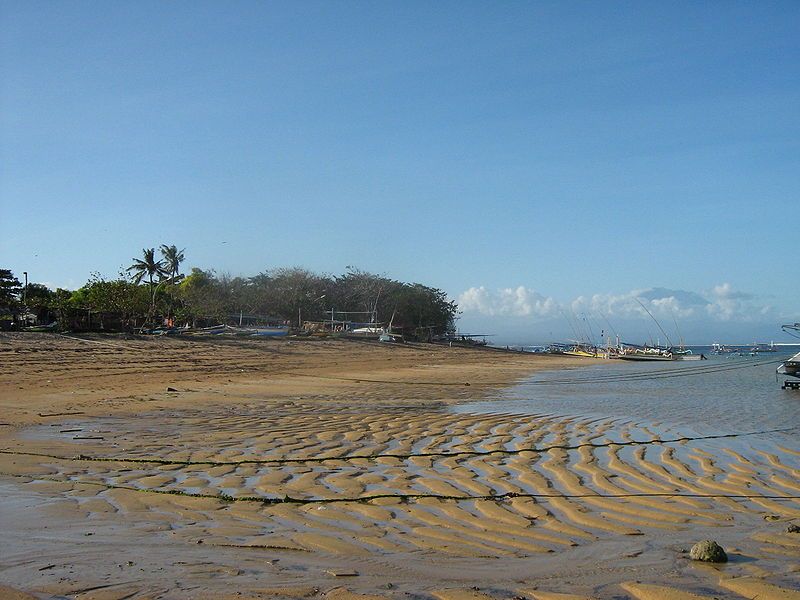 File:Sanur (beach).jpg