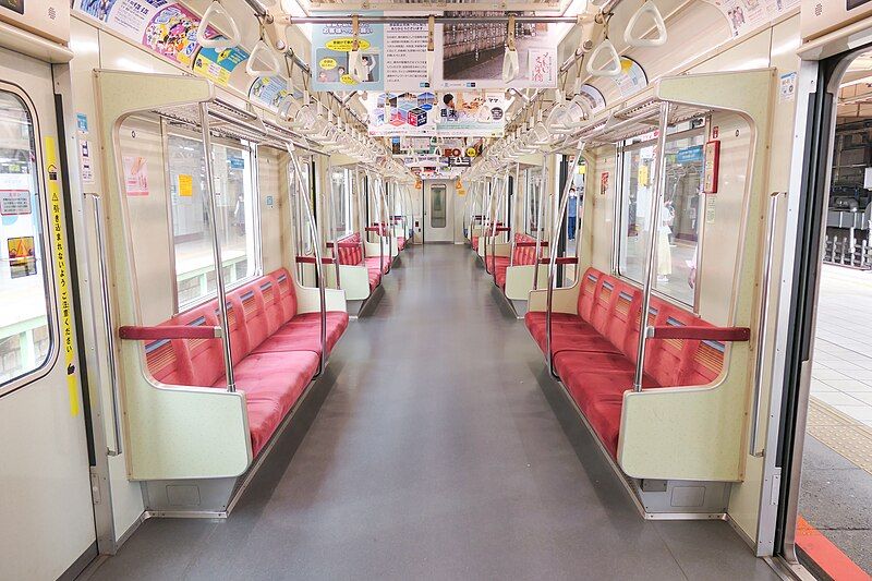 File:Tokyo-Metro Series05-722 Inside.jpg