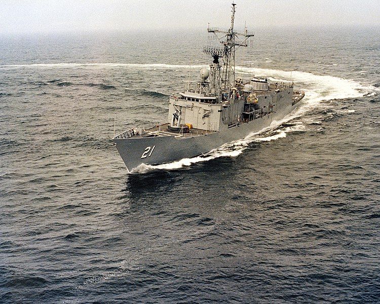 File:USS Flatley FFG-21.jpg