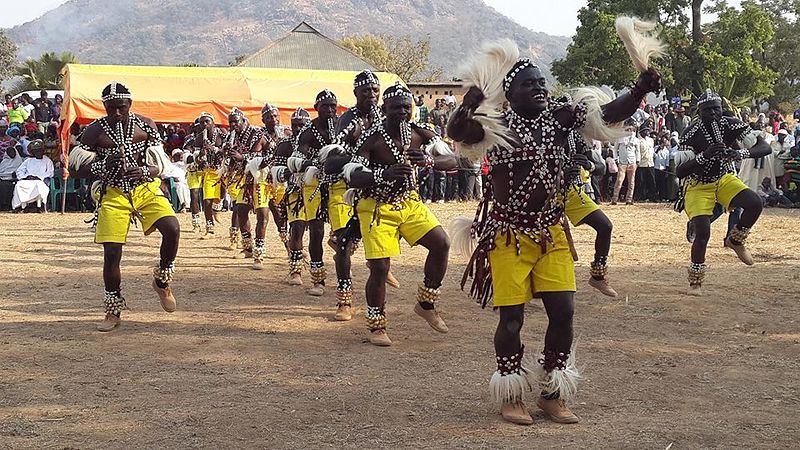 File:Afizere asharuwa dancers.jpg