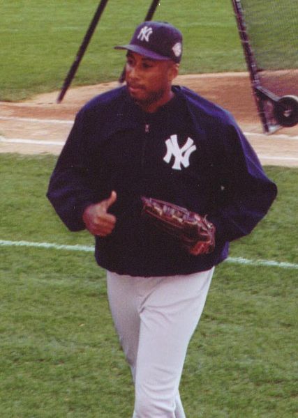 File:Bernie Williams 2004.jpg