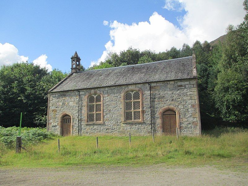 File:Carnoch Parliamentary church.jpg