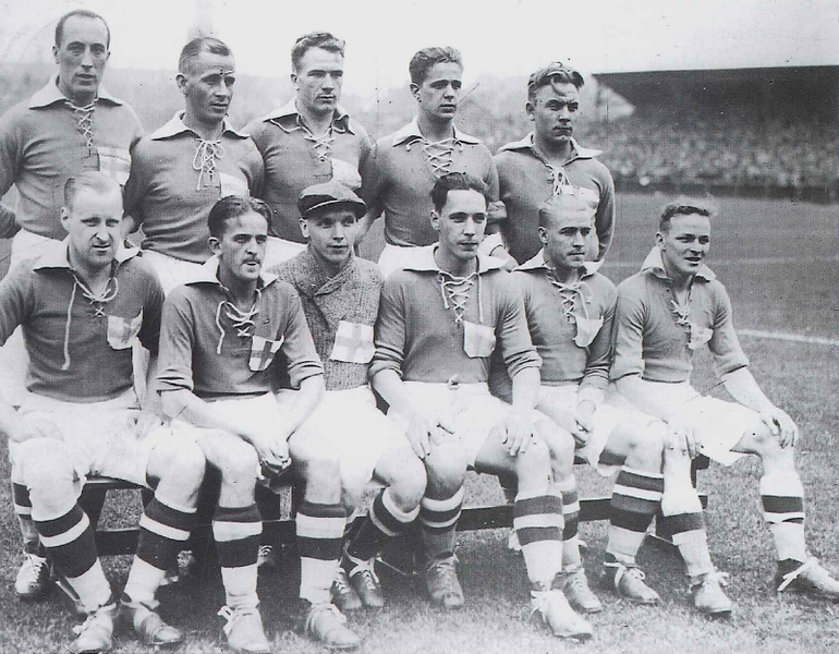 File:FIN-NationalFootballTeam1933.png