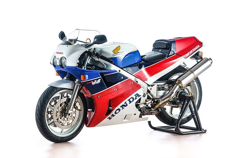 File:HondaVFR750R.jpg