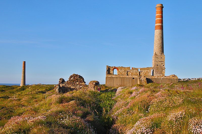 File:Levant Mine 1.jpg