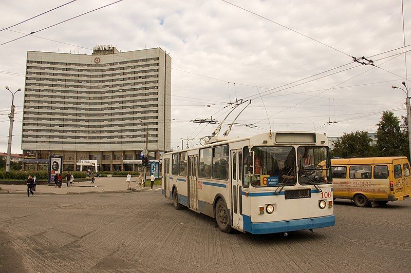 File:Murmansk.Trolleybus№6.jpg