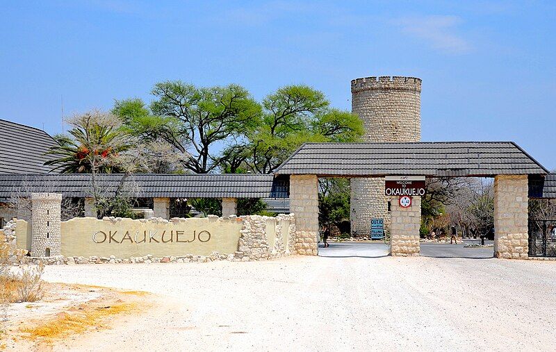 File:Okaukuejo, Namibia (2014).jpg