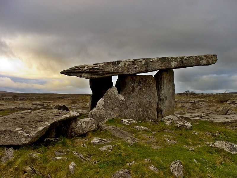 File:Poulnabrone dolmen-SteveFE.jpg