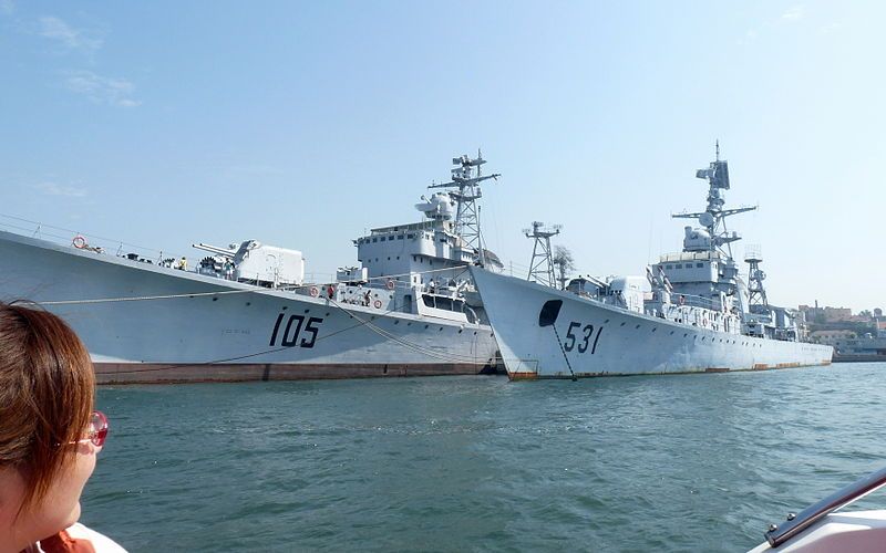 File:Qingdao Warship1.JPG