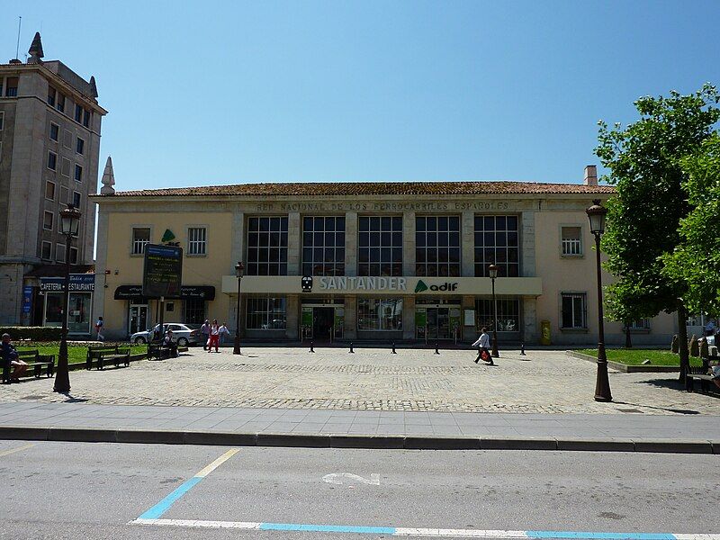 File:Santander RENFE station.JPG