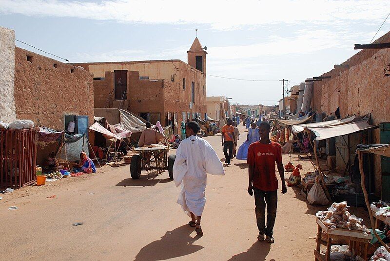 File:Tidjikja,marketstreet.jpg