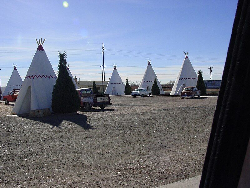 File:WigwamMotel HolbrookAZ.JPG