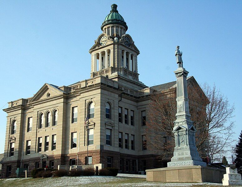 File:WinneshiekCourthouse.JPG