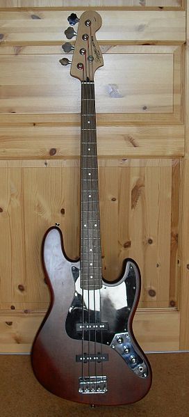 File:1-Fender-Squier-Jazz-Bass.JPG