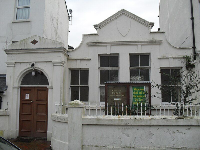 File:Bourne Hall, Eastbourne.jpg