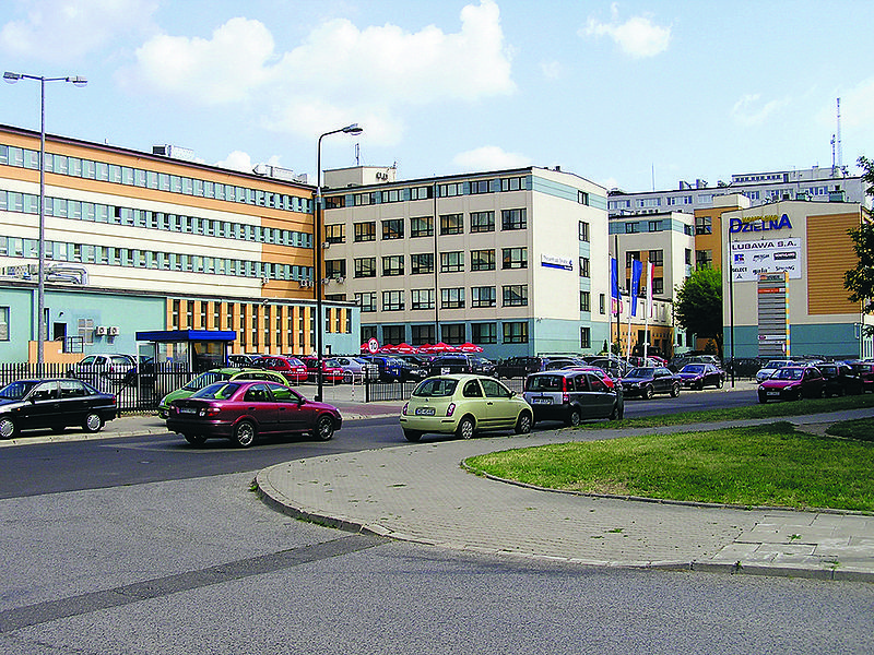 File:BudynekWSTI.jpg