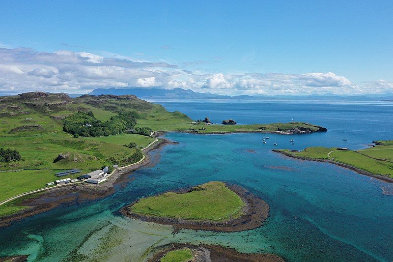 File:Canna (Canaigh) Aerial.jpg