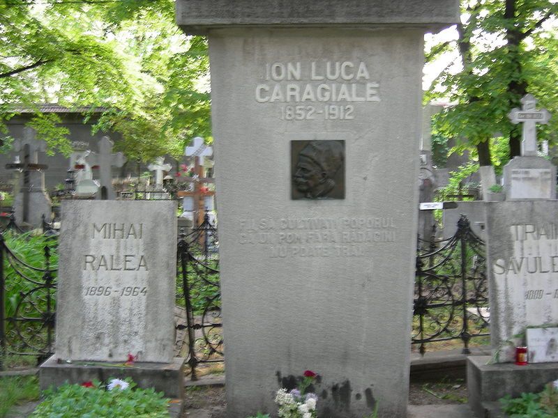 File:Caragiale grave.jpg