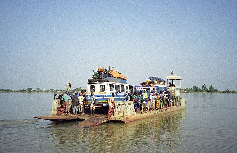 File:Djenne Ferry (6861649).jpg