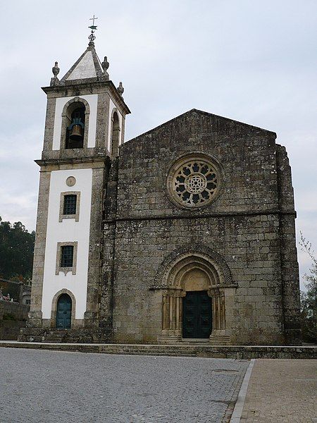 File:Fontarcada igreja.JPG