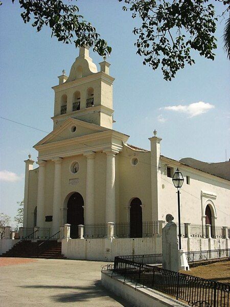 File:Iglesia del Carmen.jpg