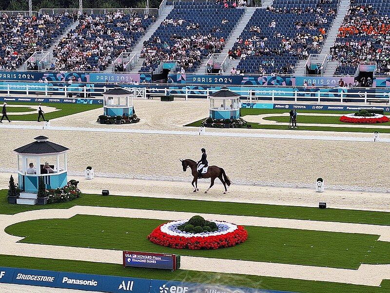 File:Jeux-paralympiques-2024-équitation-Fiona-Howard-02.jpg