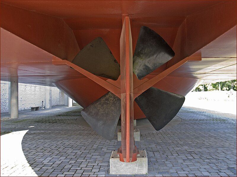 File:Marine Propeller.jpg