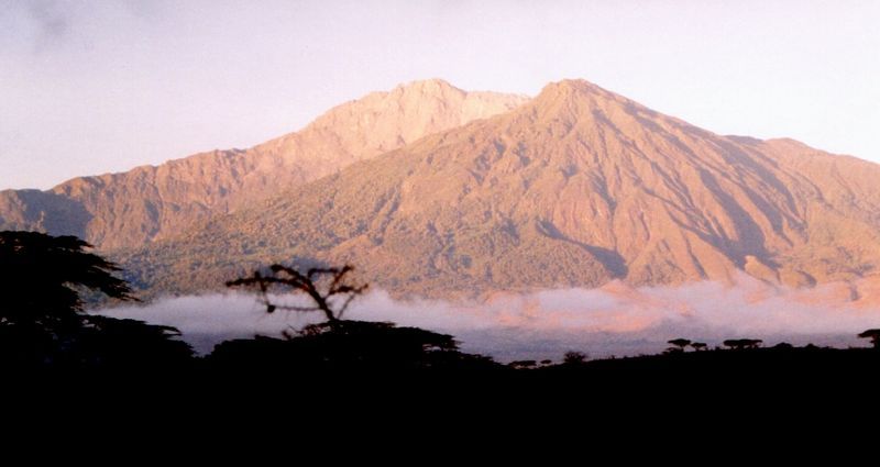 File:Meru.jpg