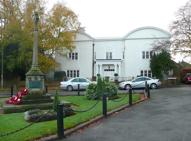 File:Old Vicarage, Barton-under-Needwood.jpg