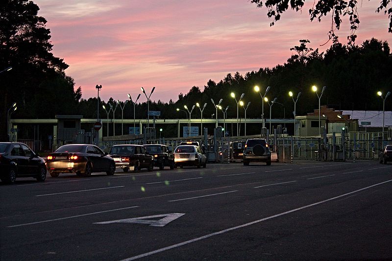 File:Seversk checkpoint.jpg