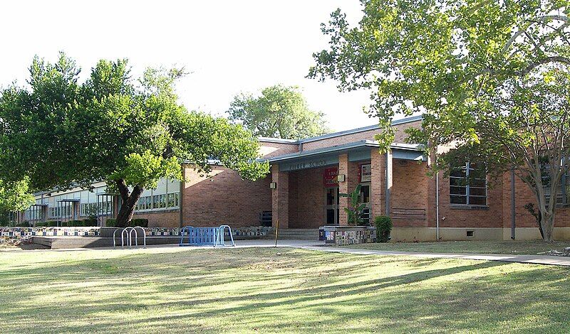 File:Zilker elementary 2008.jpg