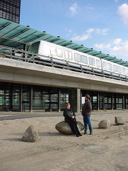 File:Ørestad--metro.jpg