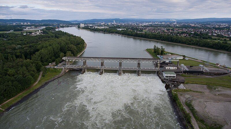 File:20160619-00687-Stauwehr-Maerkt.jpg