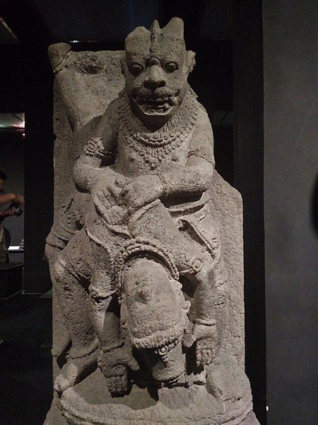 File:Arca Narasimha.jpg