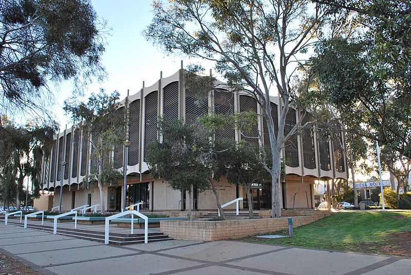 File:BrokenHillCouncilOffices.JPG