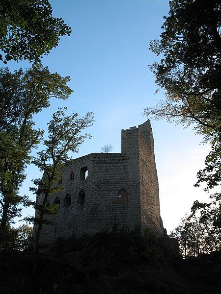 File:Chateau du Spesbourg.jpg